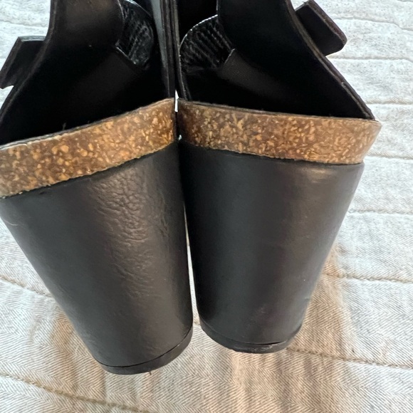 Hocus Pocus Wedge - Picture 6 of 7